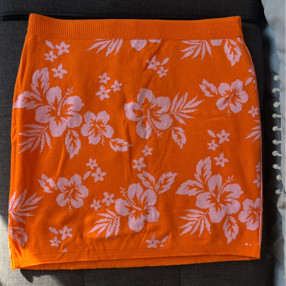 Reversible mini skirt. Perfect for use as a cover up!